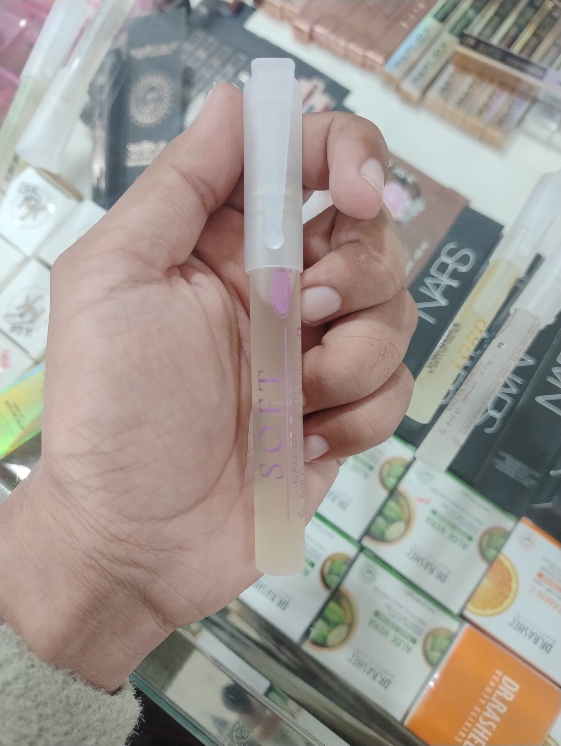 Pocket Pen Eau de Parfum Collection: Lord, Red Rose, Sultan, Sabaya, Windy, and Soft E 8ml - Image 5